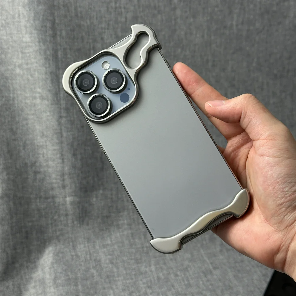 MAJSTC Sleek Shield